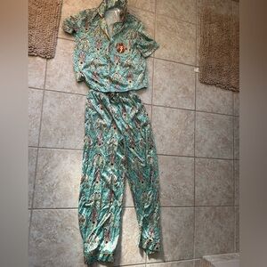 Beautiful Belle Disney pajamas women’s small